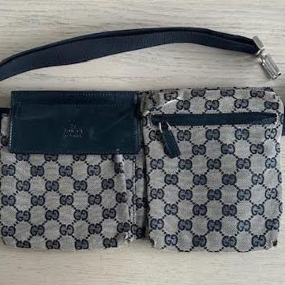 GUCCI VINTAGE BELT BAG/CROSS BODY BAG WITH ADJUSTABLE STRAP.